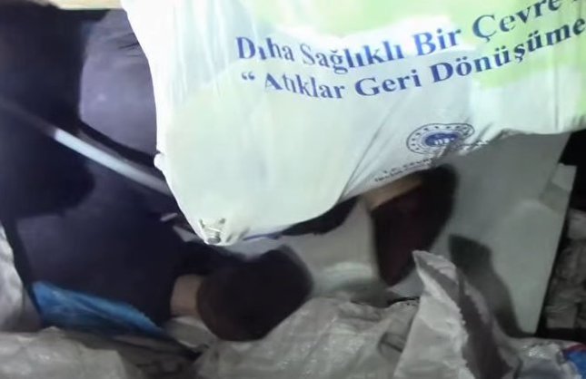 ÇATI KATINDA YAKALANMA ANI KAMERALARDA