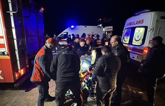 AFAD VE İTFAİYE EKİPLERİ KURTARDI