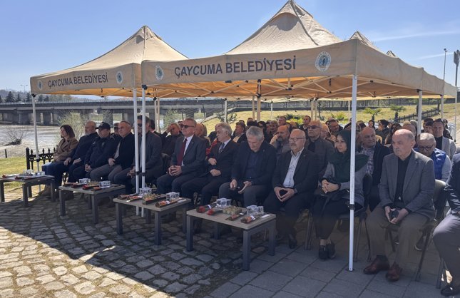 15 KİŞİYE ANMA TÖRENİ