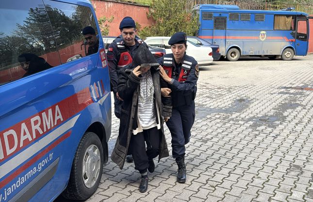 KOCASINI TÜFEKLE ÖLDÜRDÜ