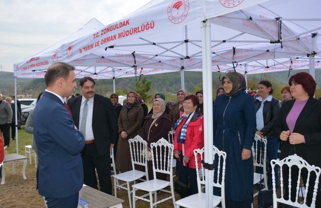 KADIN ELİYLE YENİ BİR GELECEK