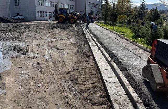 KANDİLLİ'DE YILLARIN ÇİLESİYDİ...