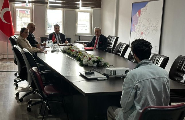 KAYMAKAM HALK GÜNÜNDE VATANDAŞLARI DİNLEDİ