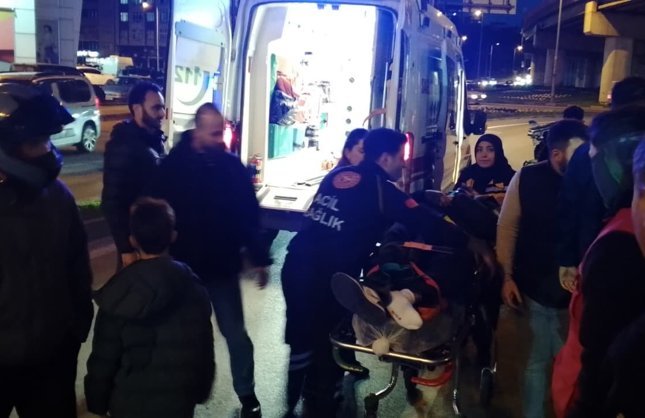 AKILLI KAVŞAKTA KAZA 1 YARALI