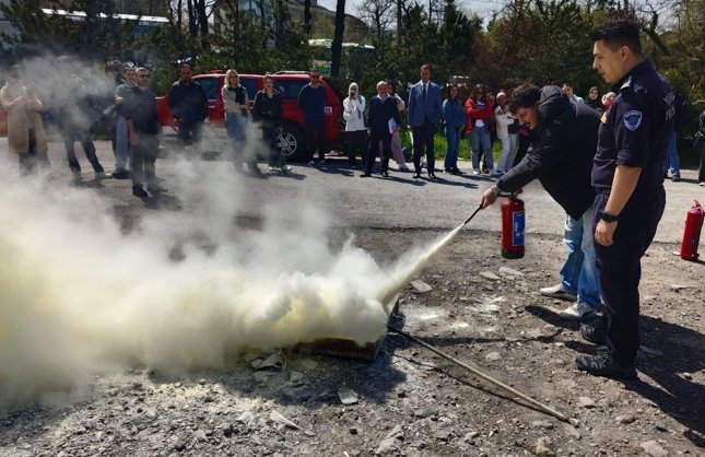 İTFAİYE BİRİMİ EĞİTİMLERİNİ SÜRDÜRÜYOR