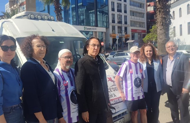 BANDIRMA VAPURU'NUN İZİNİ KARADAN KOŞUYOR...