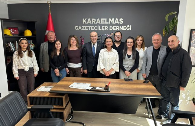 ASLAN YATTIĞI YERDEN BELLİ OLUR