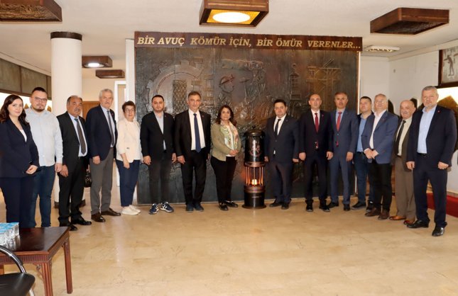 'MADENCİLERİN MÜCADELESİNİ ÖNEMSİYORUZ'