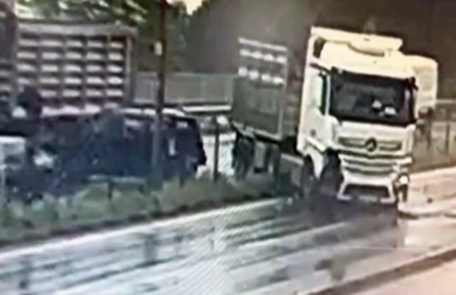 ZİNCİRLEME KAZA KAMERALARA YANSIDI