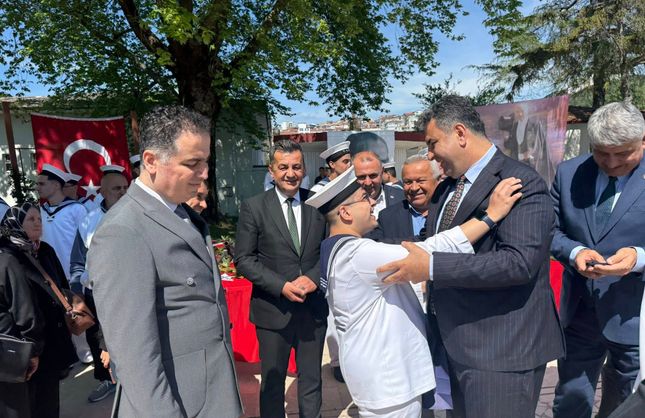 TESKERELERİNİ ALDILAR