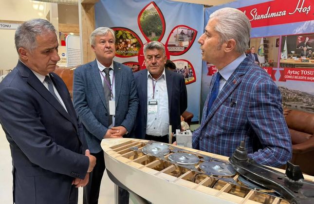 ALAPLI TANITIM STANDI ZİYARETÇİLERİN UĞRAK YERİ OLDU