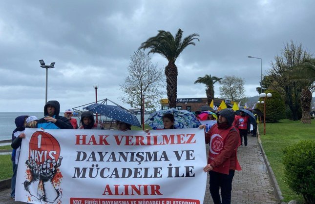 BOZHANE'DEN ANIT ÖNÜNE KADAR YÜRÜDÜLER