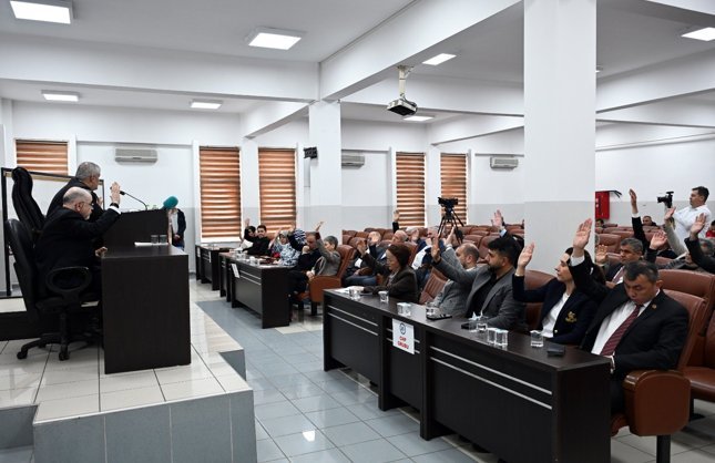MECLİS POSBIYIK'SIZ TOPLANDI