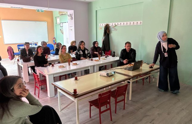 VELİLERE ÖZEL EĞİTİM