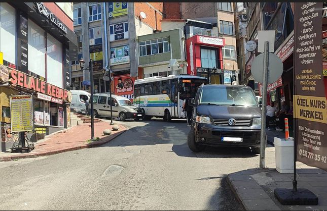 PARKTA ŞEHİR MAGANDALIĞI