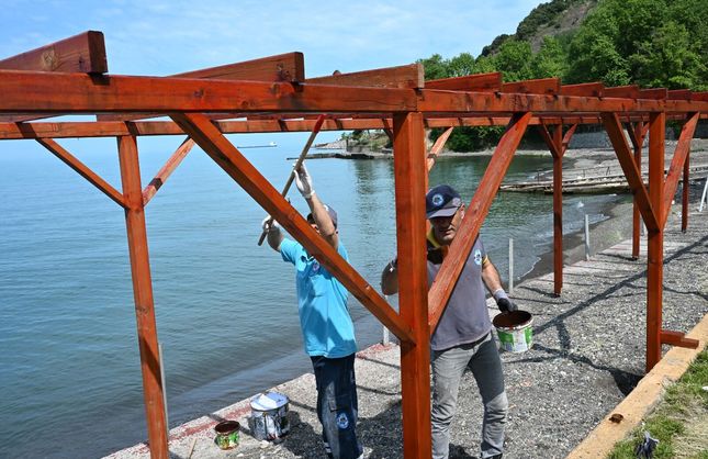 PLAJLAR YENİ SEZONA HAZIRLANIYOR