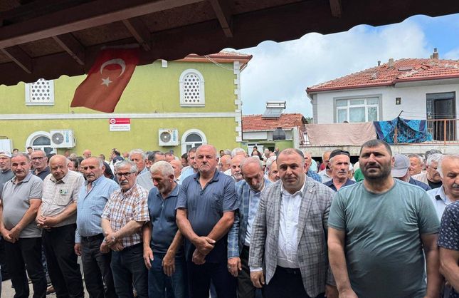 HÜSEYİN BEŞEL'İN CENAZESİ TOPRAĞA VERİLDİ