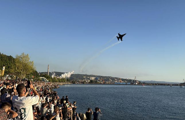 SOLOTÜRK GÖNÜLLERİ FETHETTİ