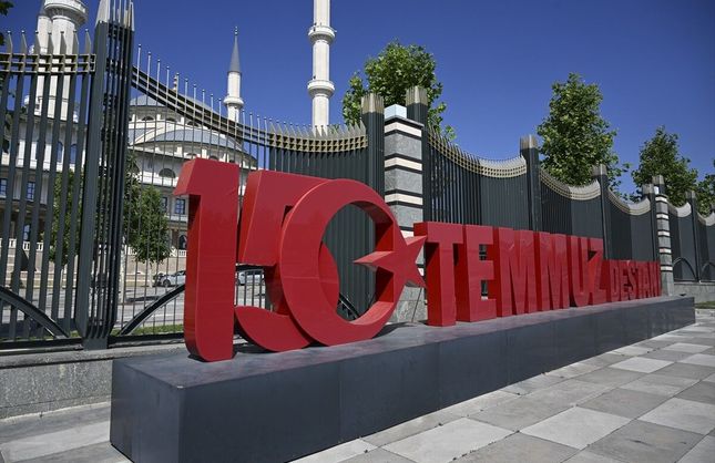 FETÖ'NÜN DARBE GİRİŞİMİNİN ÜZERİNDEN 10 YIL GEÇTİ