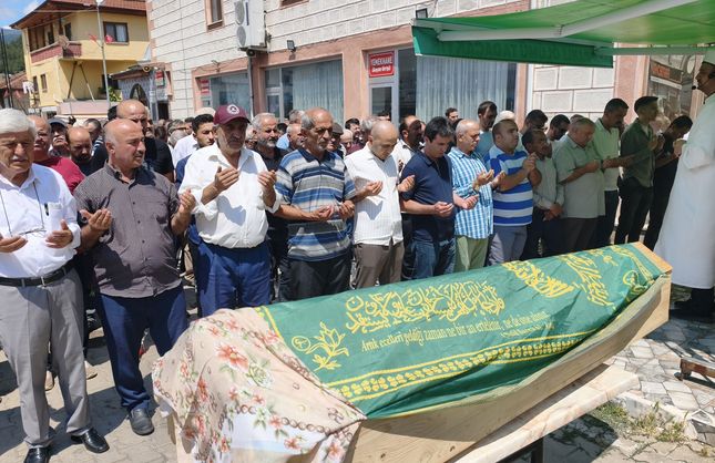 KAZADA CAN VEREN ÇİFT SON YOLCULUĞA UĞURLANDI