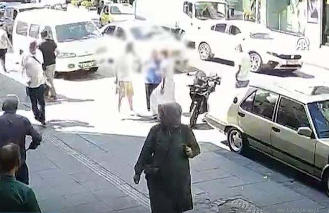 KADINA SALDIRDI, SONRA MARKETE SIĞINDI