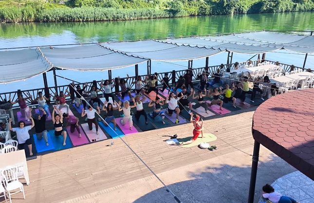 'YOGA VE KÜREK' ETKİNLİĞİNE YOĞUN İLGİ
