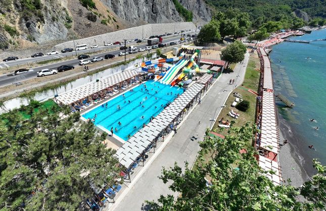 MAVİ BAYRAKLI PLAJLAR ÇEKİM MERKEZİ OLDU