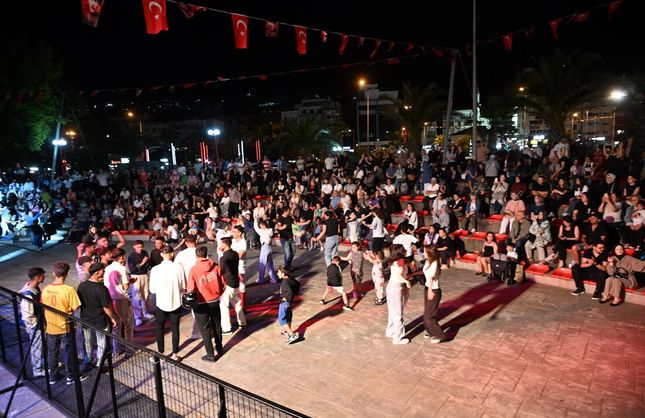 EREĞLİ'DE YAZ COŞKUSU...