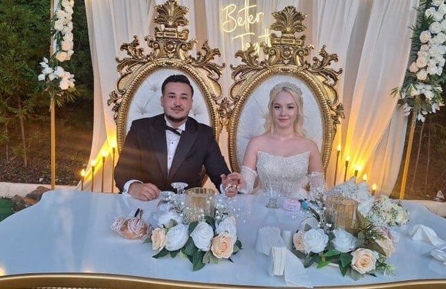 AĞARLI VE TÜRKMEN AİLELERİNİN MUTLULUĞU