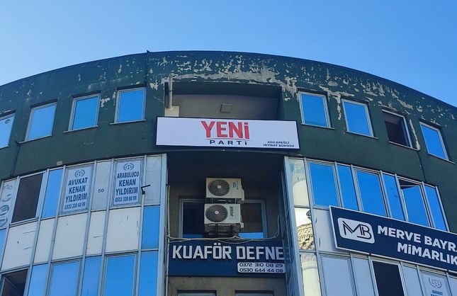 JESTİ DEMİROĞLU YAPTI