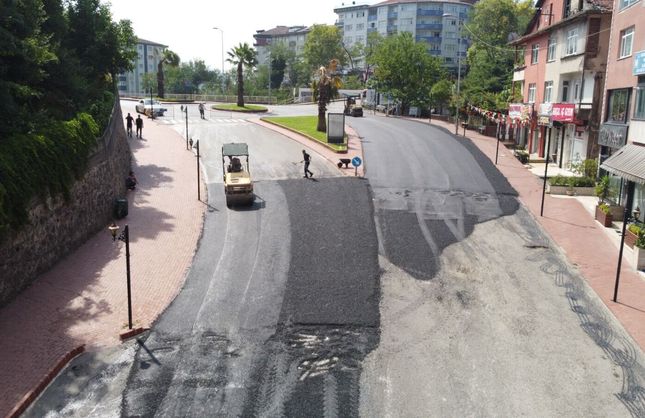 DÖKÜLEN ASFALT 20 BİN TONA YAKLAŞTI