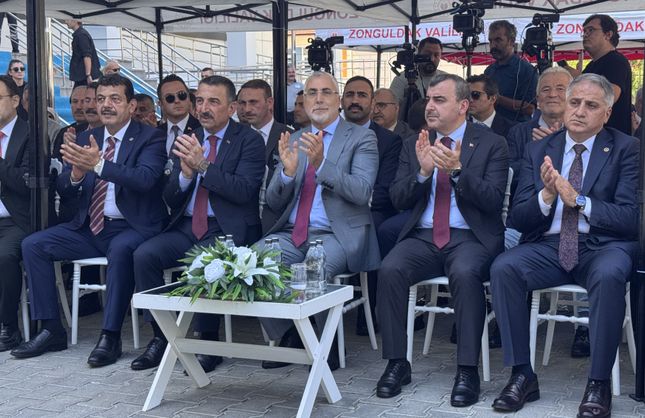 'HİÇ KİMSE DEVLET KAPISINDAN GERİ ÇEVRİLMİYOR'
