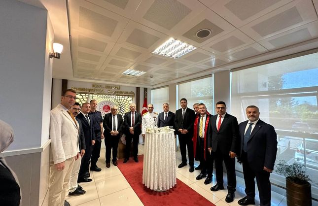 ADLİYE'DE TÖREN DÜZENLENDİ