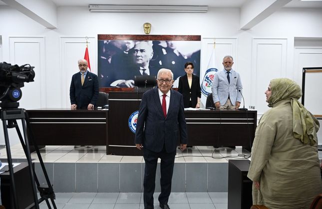 "BİZİM KADAR ASFALT DÖKEN YOK"