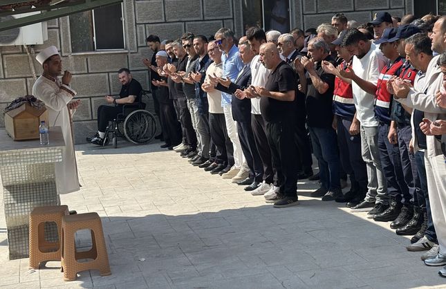 3 AYLIK UMAY UĞURLANDI, BABA JANDARMALAR ARASINDA GELDİ