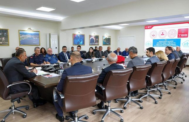OKULLARDA GÜVENLİK TEDBİRLERİ ELE ALINDI