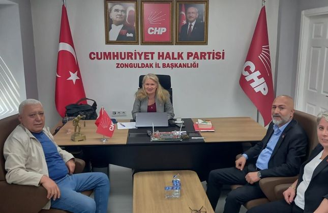 CHP’YE ZİYARETÇİ AKINI