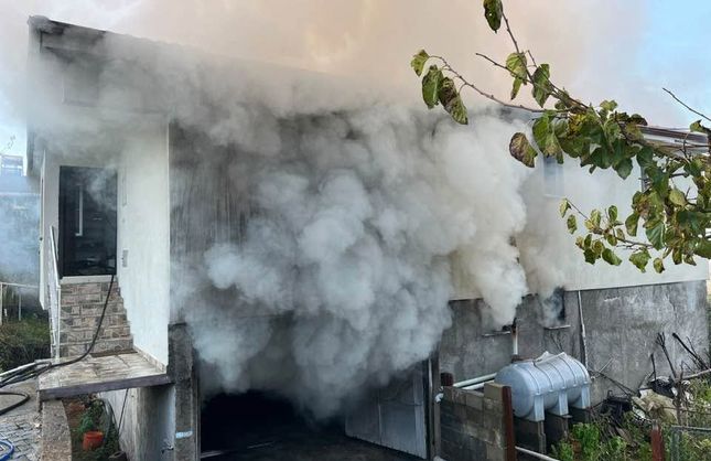 DUMANLAR YÜKSELDİ, İTFAİYE GÜÇLÜKLE SÖNDÜRDÜ