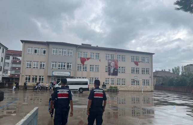 ZONGULDAK'TA OKULLARDA SIKI DENETİM