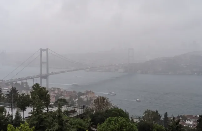 METEOROLOJİDEN YAĞIŞ VE SİS UYARISI
