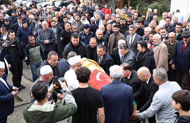 3 İŞÇİYE SON GÖREV