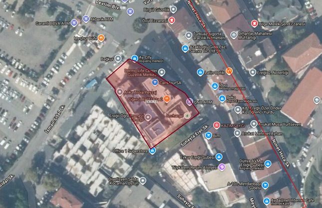 ÇARŞININ GÖBEĞİNDE 7 İŞYERİ SATIŞA ÇIKTI