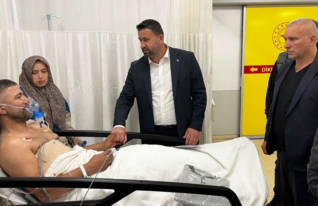 YARALI MADENCİLERE GİTTİLER