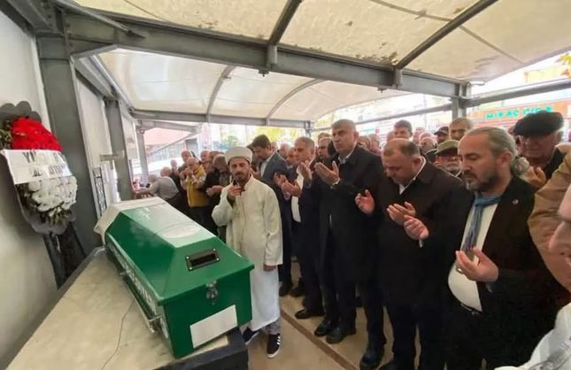KADİR ELİK SON YOLCULUĞUNA UĞURLANDI