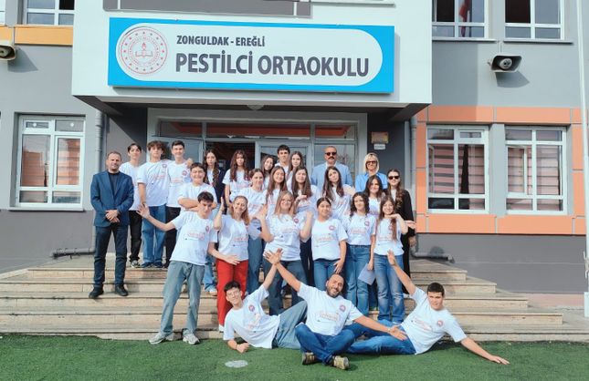 LİSELİLERDEN, İLKOKUL VE ORTAOKULA KODLAMA KÖPRÜSÜ