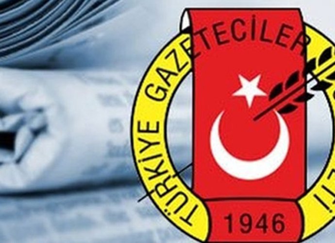 'GAZETECİLER MESLEKTAŞLARINI HEDEF GÖSTERMEMELİDİR'