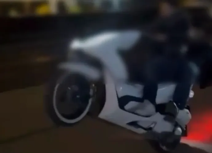 TRAFİĞİ TEHLİKEYE ATAN SÜRÜCÜLERE CEZA YAĞDI