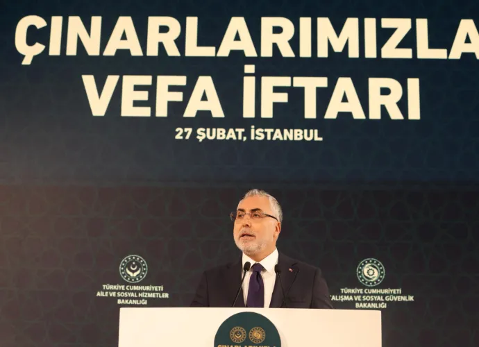 BAKAN IŞIKHAN'DAN EMEKLİLERE MÜJDE