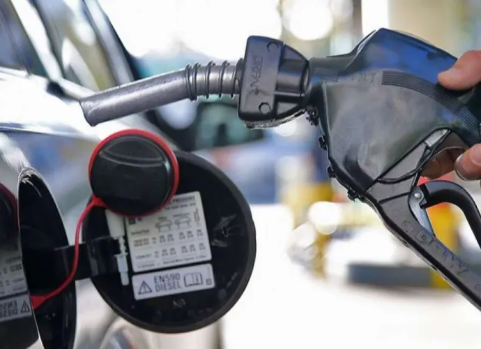 BENZİNE 1,07 LİRA ZAM!