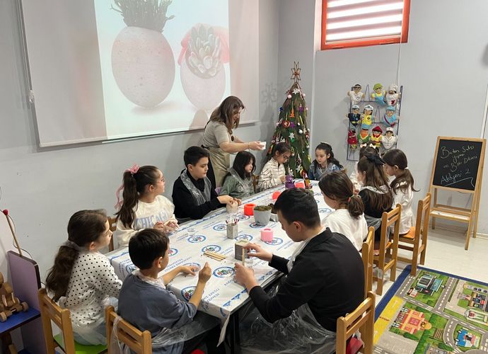 SAKSILAR SÜSLENDİ...